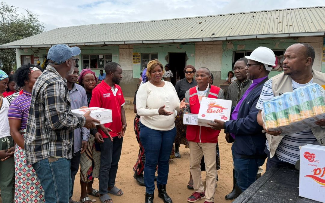 Bispo João Filimone Sambo visita vítimas das cheias na Província de Maputo