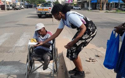 JMU Maputo Sul distribui refeições e leva esperança a moradores de rua em Maputo